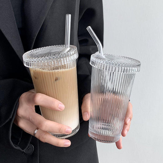 Minimalist Glass With Lid and Straw - NookTheOffice